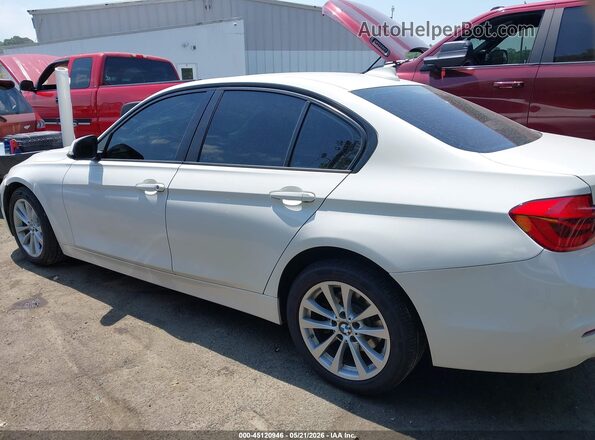 WBA8A3C56JA357992 2018 BMW 7 SERIES White 360 interior view