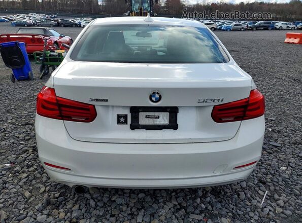 WBA8A3C5XJA488276 2018 BMW 7 SERIES White 