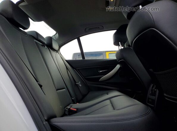 WBA8A3C5XJA488276 2018 BMW 7 SERIES White 
