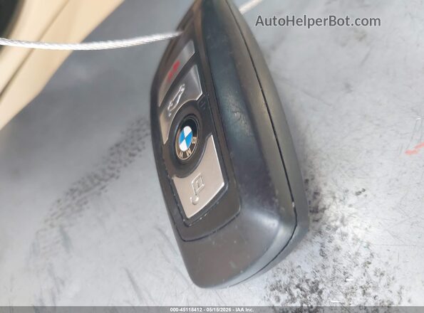 WBA8A9C58JAD27902 2018 BMW 3 SERIES Белый Вид панели приборов