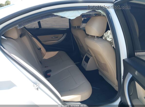 WBA8A9C58JAD27902 2018 BMW 3 SERIES Белый Вид наклейки с VIN-кодом