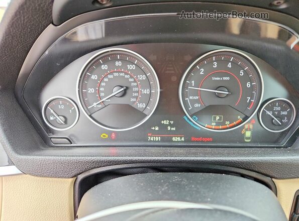 WBA8D9C53JA615850 2018 BMW 3 SERIES Красный Вид щитка приборов