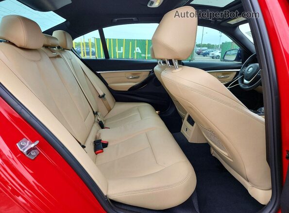 WBA8D9C53JA615850 2018 BMW 3 SERIES Красный Вид задних сидений