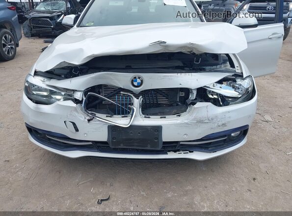 WBA8E1C38HA159044 2017 BMW 7 SERIES White Front view
