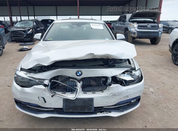 WBA8E1C38HA159044 2017 BMW 7 SERIES White Instrument cluster view