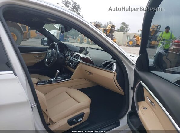 WBA8E1C3XHA159210 2017 BMW 3 SERIES Белый Вид салона спереди
