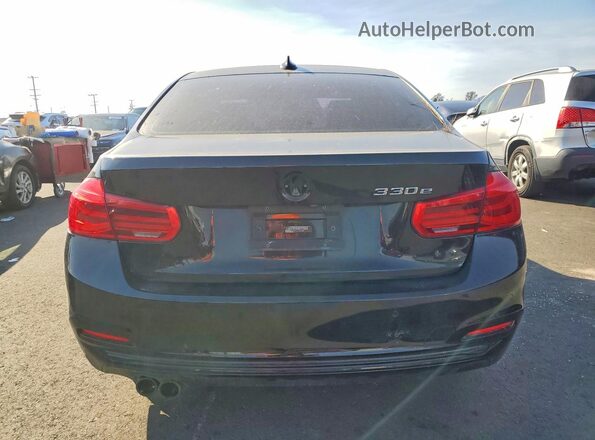 WBA8E1C55JA756689 2018 BMW 3 SERIES Black უკანა ხედი