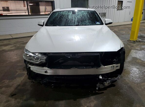 WBA8E3G53GNU01334 2016 BMW 3 SERIES White Widok z przodu