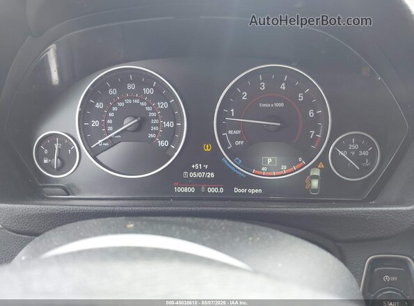 WBA8Z9C53HG452996 2017 BMW 3 SERIES Black Widok tylnych siedzeń