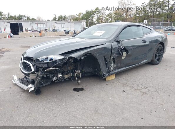 WBABC4C03PCL57486 2023 BMW M8 Серый Вид спереди