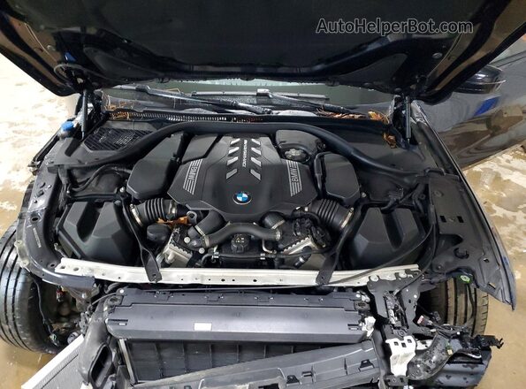 WBABC4C07SCT75188 2025 BMW M8 Blue Widok wnętrza z tyłu