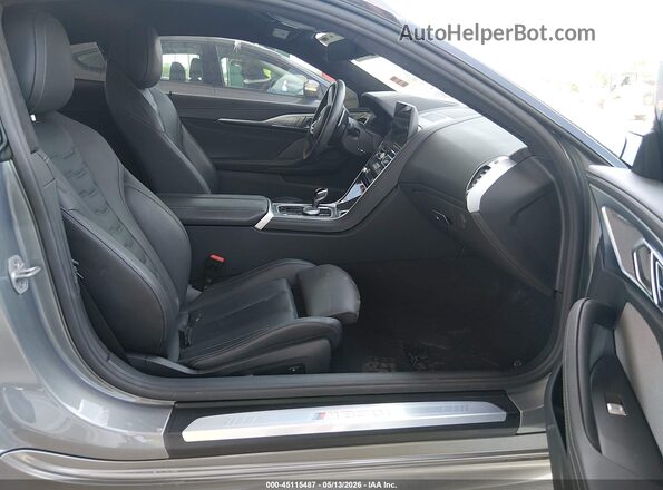 WBABC4C0XRCR25395 2024 BMW M8 Silver წინა სალონის ხედი