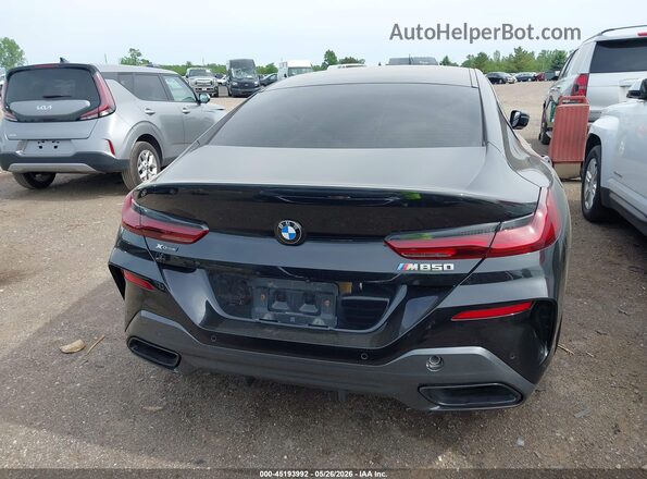 WBAGV8C05NCJ54541 2022 BMW M8 Черный 