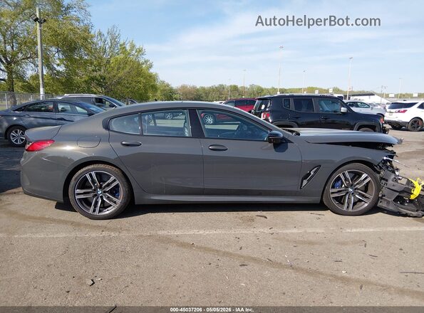 WBAGV8C05PCK65223 2023 BMW M8 Gray Widok wnętrza z tyłu
