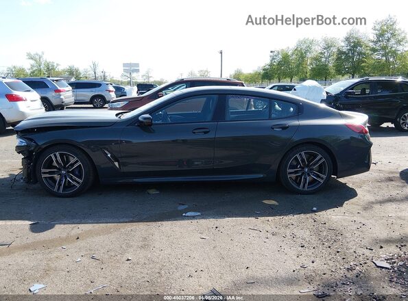 WBAGV8C05PCK65223 2023 BMW M8 Gray Widok wnętrza 360 stopni