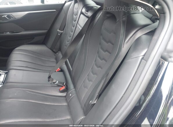 WBAGV8C06NCH89562 2022 BMW M8 Blue VIN կոդի պիտակի տեսք