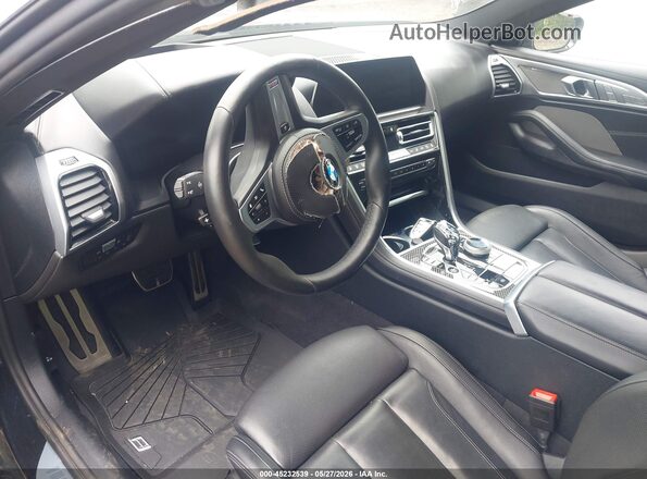 WBAGV8C06NCH89562 2022 BMW M8 Blue Սալոնի դիմացի տեսք
