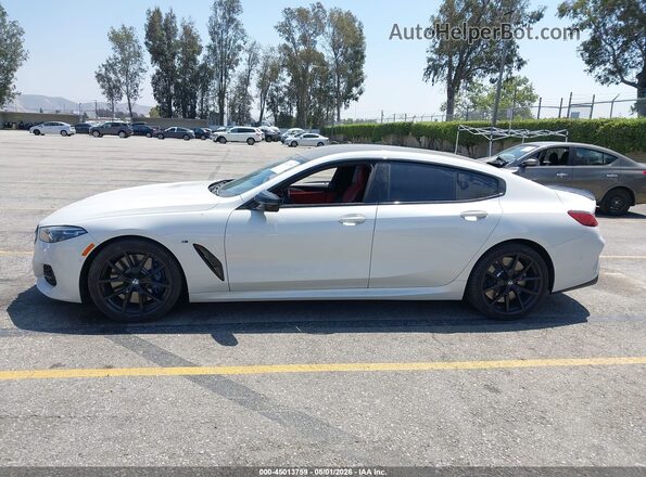 WBAGV8C07LCE44960 2020 BMW M8 Белый Панорамный вид салона 360°
