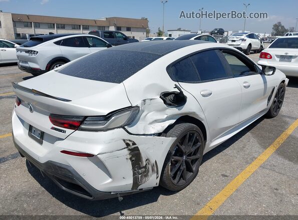 WBAGV8C07LCE44960 2020 BMW M8 Белый Задняя правая четверть