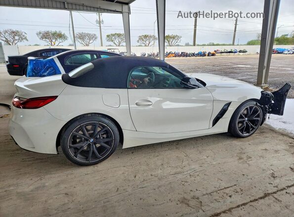 WBAHF3C02PWY15707 2023 BMW Z4 White Rear right