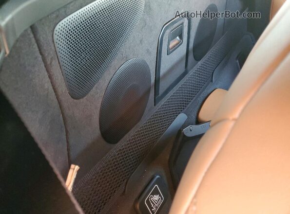 WBAHF9C01SWY46538 2025 BMW Z4 Red Вид задніх сидінь