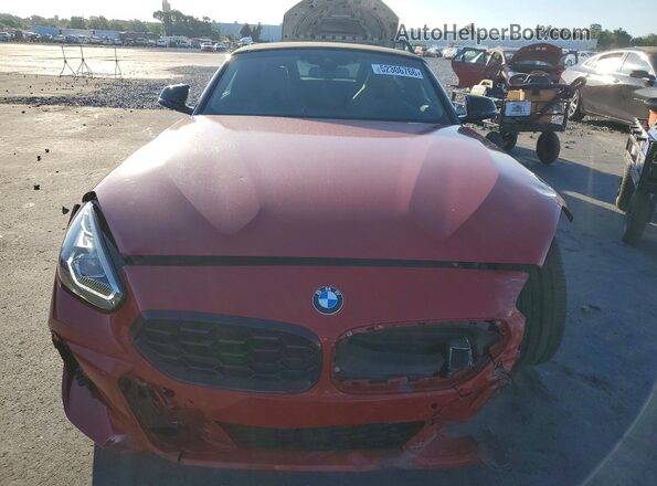 WBAHF9C01SWY46538 2025 BMW Z4 Red Вид спереду
