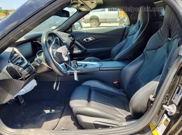 WBAHF9C09LWW64569 2020 BMW Z4 Black Вид салону спереду