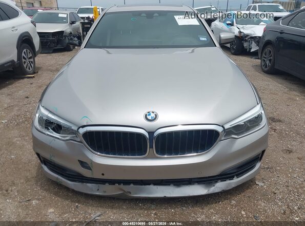 WBAJA5C5XKWW03282 2019 BMW 5 SERIES Gray Instrument cluster view