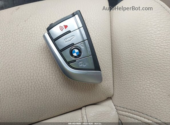 WBAJA5C5XKWW03282 2019 BMW 5 SERIES Gray Dashboard view