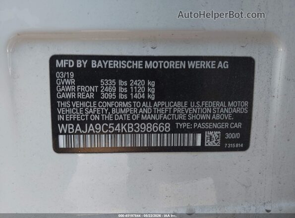 WBAJA9C54KB398668 2019 BMW 5 SERIES White Вид підкапотного простору