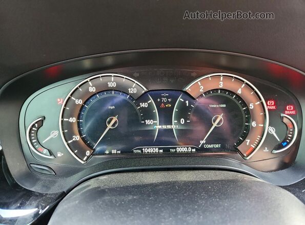 WBAJB9C54JB036528 2018 BMW M5 White Вид щитка приладів