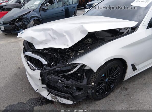 WBAJE5C34HG477779 2017 BMW 5 SERIES White წინა ხედი