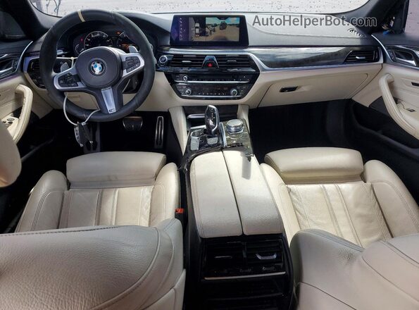 WBAJE5C53JG918633 2018 BMW 5 SERIES Серый Вид панели приборов