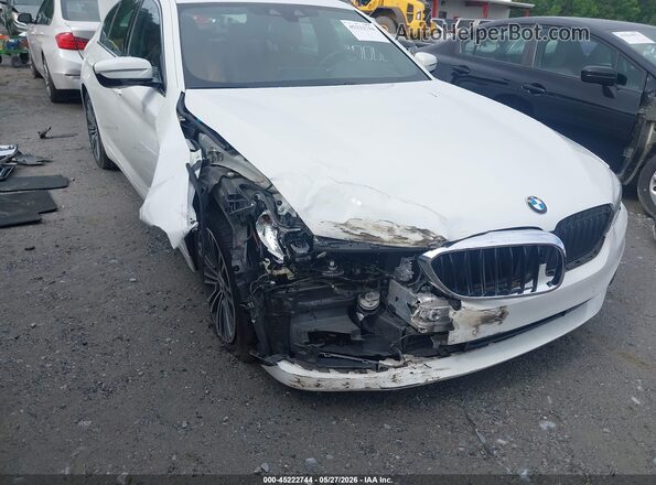 WBAJE5C59KWW40425 2019 BMW 5 SERIES Белый Вид спереди