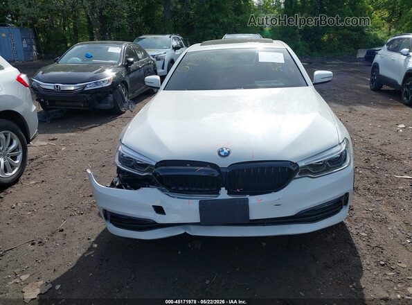 WBAJE7C31HG887032 2017 BMW 5 SERIES White ხელსაწყოთა პანელის ხედი