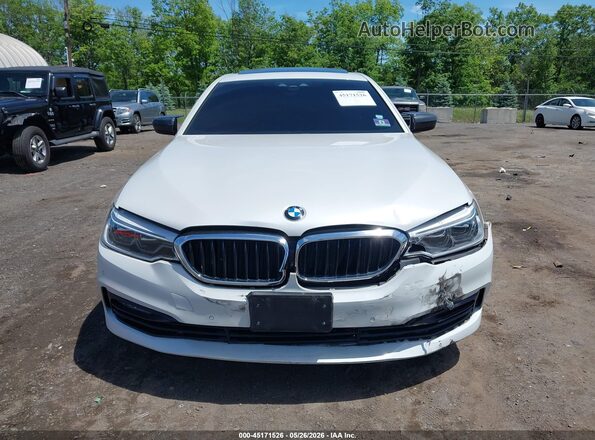 WBAJE7C37HG887424 2017 BMW 5 SERIES White Vista del cuadro de instrumentos