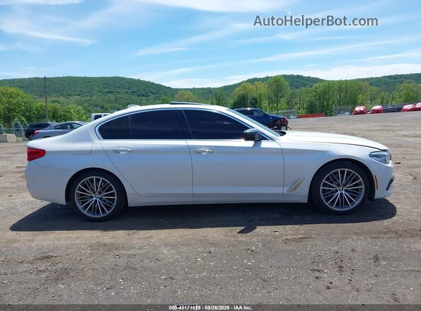 WBAJE7C37HG887424 2017 BMW 5 SERIES White Vista interior trasera