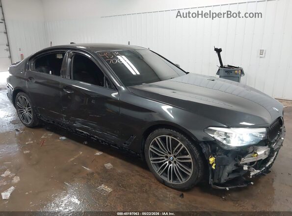 WBAJE7C58JWC55662 2018 BMW 5 SERIES Gray Front view