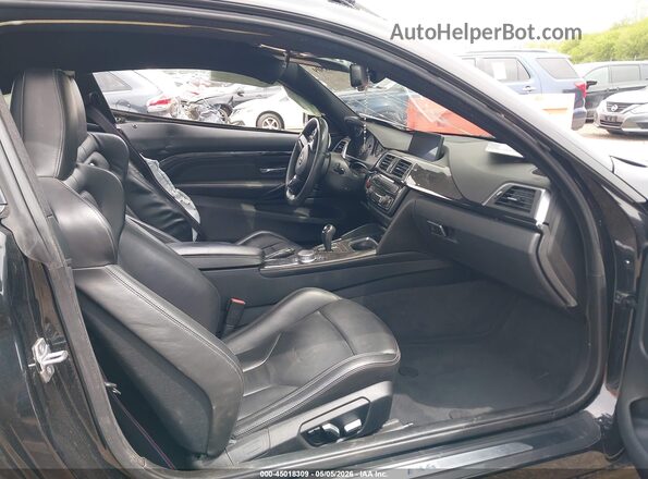 WBS3R9C31HA014064 2017 BMW M4 Black წინა სალონის ხედი