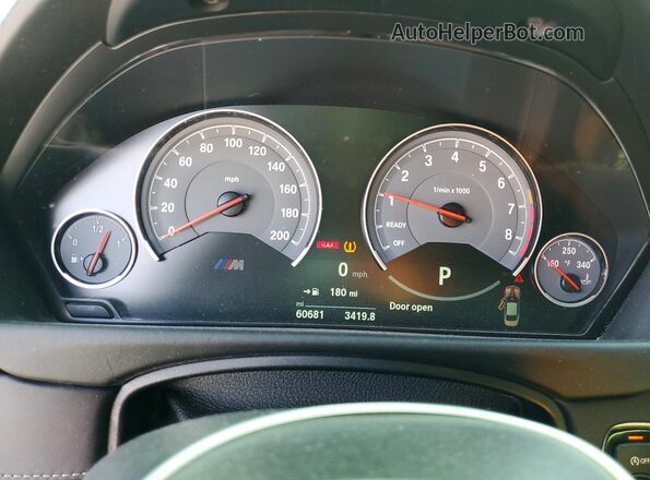 WBS3R9C56GK338315 2016 BMW M4 Silver Vista del cuadro de instrumentos