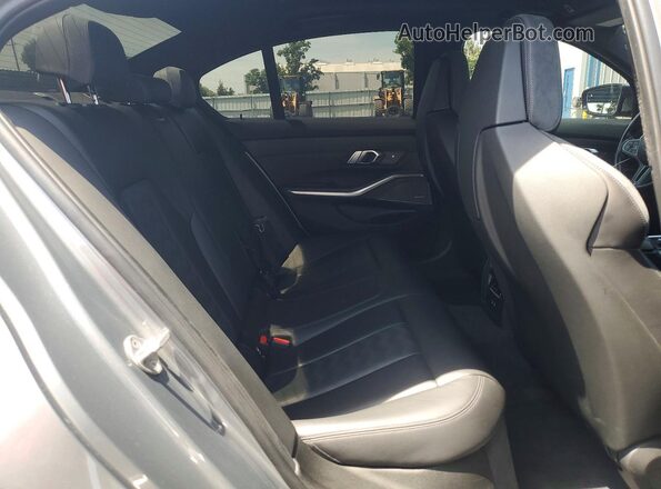 WBS53AY00NFM59100 2022 BMW M3 Gray Rear seats view