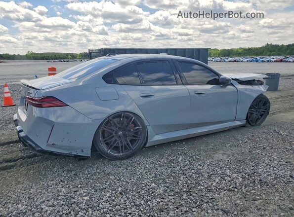WBS83FK05TCV68511 2026 BMW M5 Gray Հետևի աջ