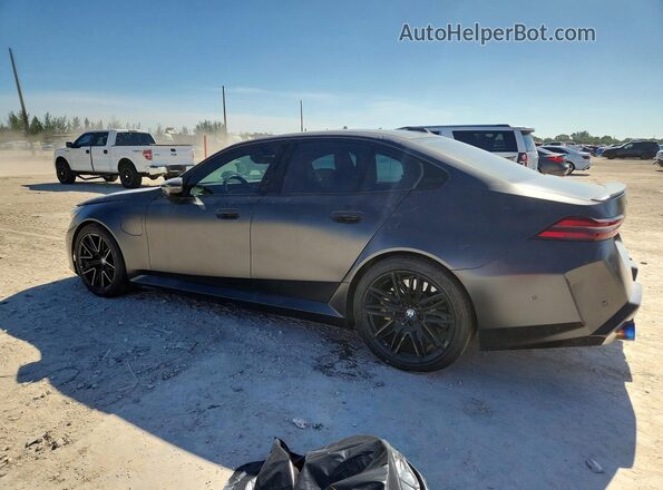 WBS83FK08SCU45123 2025 BMW M5 Черный Задняя левая четверть