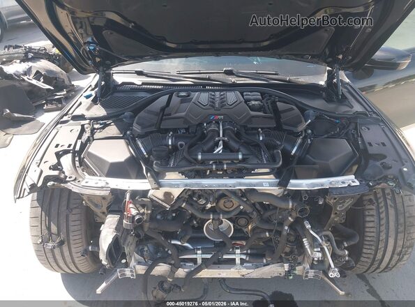 WBSGV0C00PCL61824 2023 BMW M8 Black Widok z tyłu