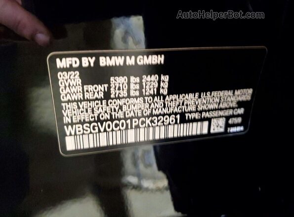 WBSGV0C01PCK32961 2023 BMW M8 Black Widok naklejki z numerem VIN