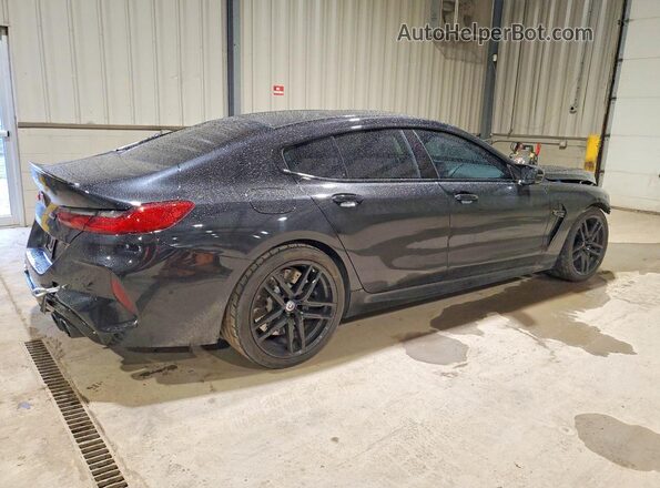 WBSGV0C01PCK32961 2023 BMW M8 Black Tył prawy