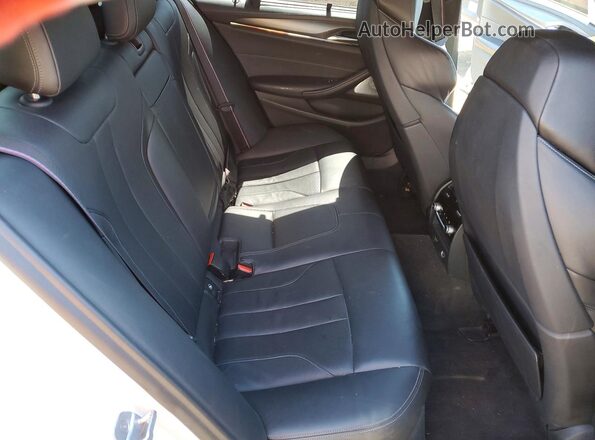 WBSJF0C51KB447852 2019 BMW M5 White Հետևի նստատեղերի տեսք