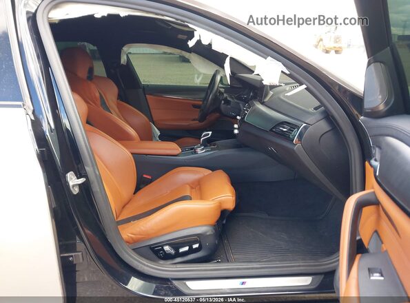 WBSJF0C56KB448186 2019 BMW M5 Silver Widok wnętrza z przodu