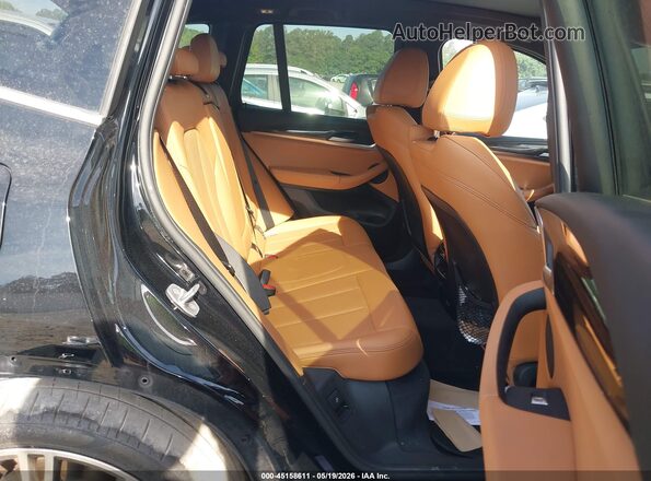 WBX47DP06NN158351 2022 BMW X3 Black Widok naklejki z numerem VIN