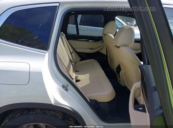 WBX57DP09NN147865 2022 BMW X3 White Widok naklejki z numerem VIN
